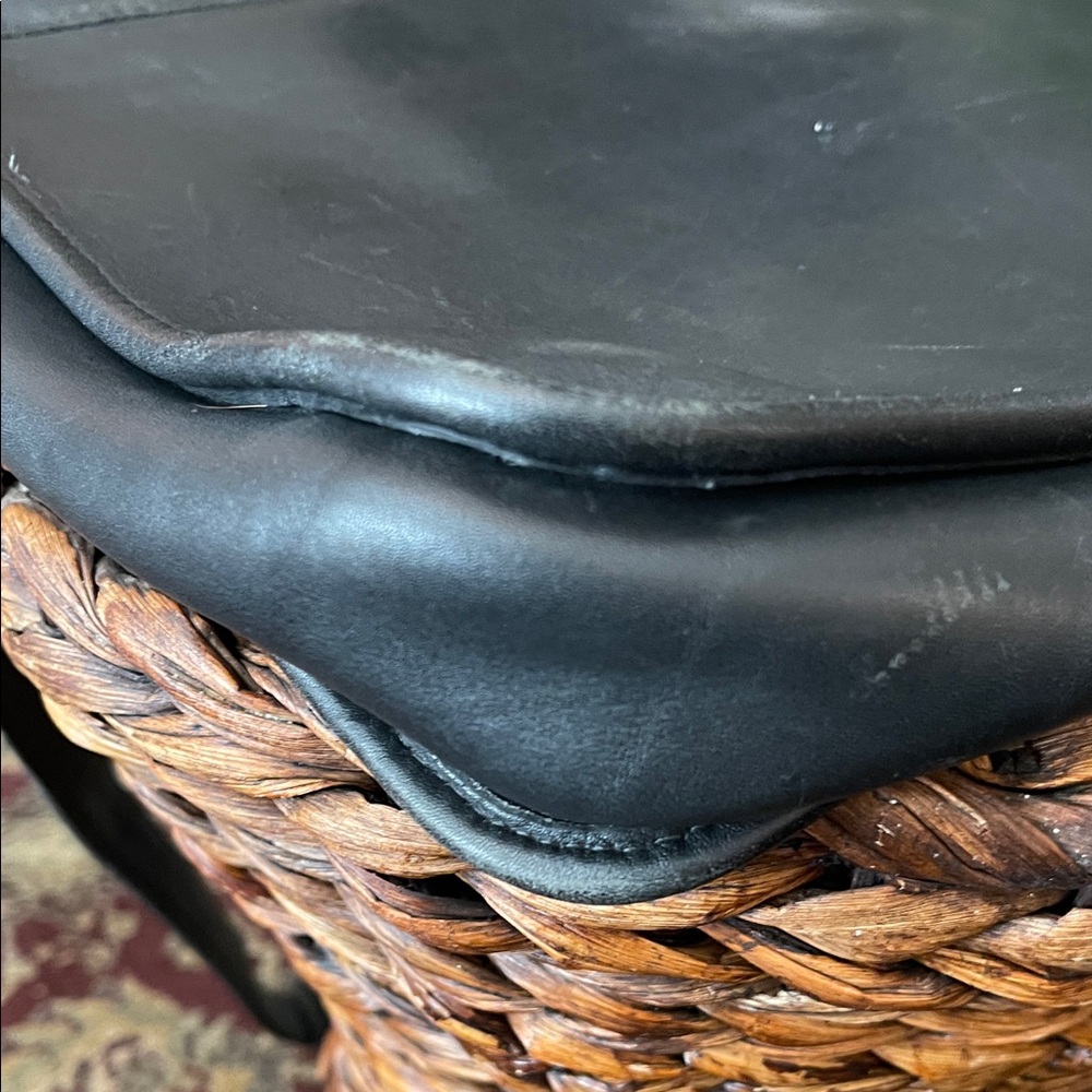 Classic Black Leather Satchel Bag - Picture 7 of 14
